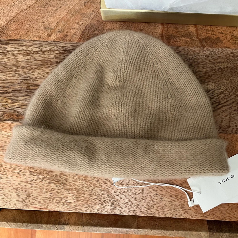 Vince Knit Hat 100% Cashmere New With Tags